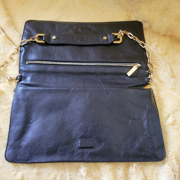 Tory Burch Reva Clutch in EXCELLENT condition - Picture 3 of 6